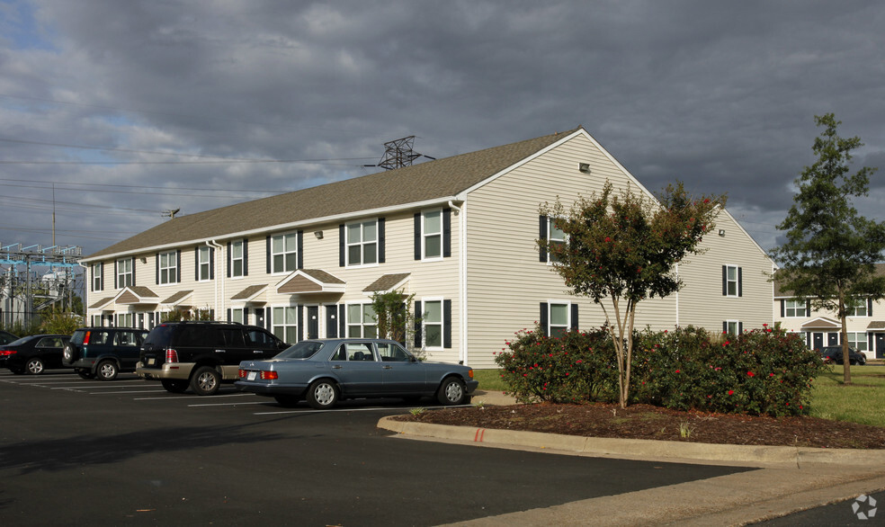Maplewood Apartments Tax Credit Rentals Chesapeake VA Apartments
